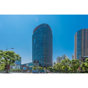 上海由由国际广场招商服务中心电话浦建路76号