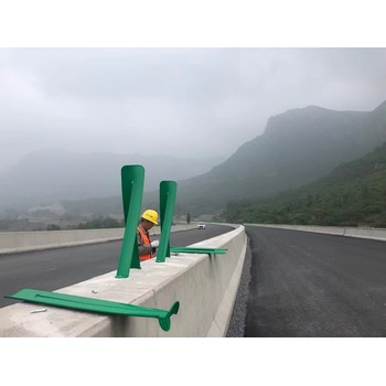 甘孜高速公路擋光板報(bào)價(jià)