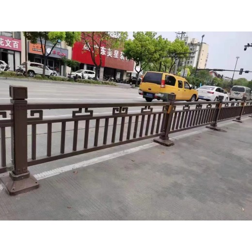 广元市政道路护栏隔离护栏围栏厂家