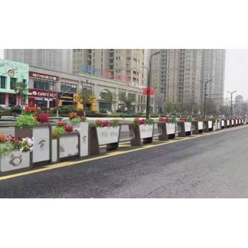 襄阳市政道路隔离花箱护栏多少钱一米花箱护栏厂家