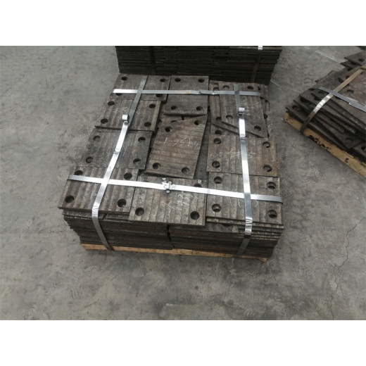 贵阳堆焊耐磨钢板-12+6堆焊耐磨钢板厂家直发