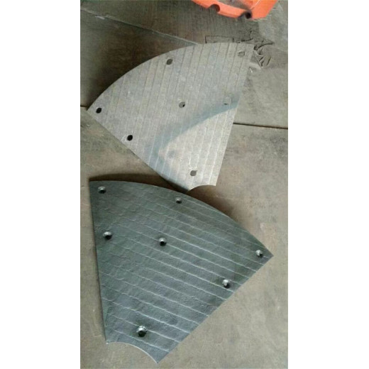 鹤壁堆焊钢板-16+8堆焊耐磨钢板按图纸定制