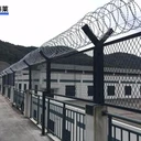 機(jī)場護(hù)欄網(wǎng)定制邊防要塞防護(hù)網(wǎng)羈押圍欄網(wǎng)防攀爬柵欄