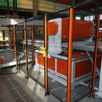 工業(yè)設(shè)備機(jī)器人圍欄工廠車間隔離網(wǎng)碼垛機(jī)器人圍欄