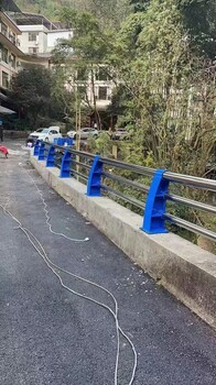 201復(fù)合管護欄立柱質(zhì)量