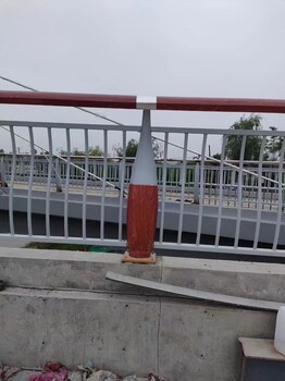 河道隔離防護(hù)欄型號支持定做批發(fā)