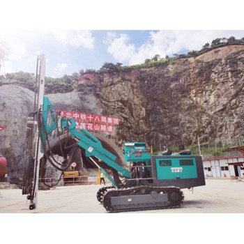 孔山KS690隧道頂錘鉆機