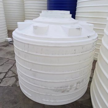厂家直供移动便捷4立方车载储水桶4吨塑料储水罐圆形水箱