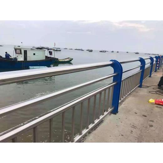 江苏无锡桥防撞护栏承接工程