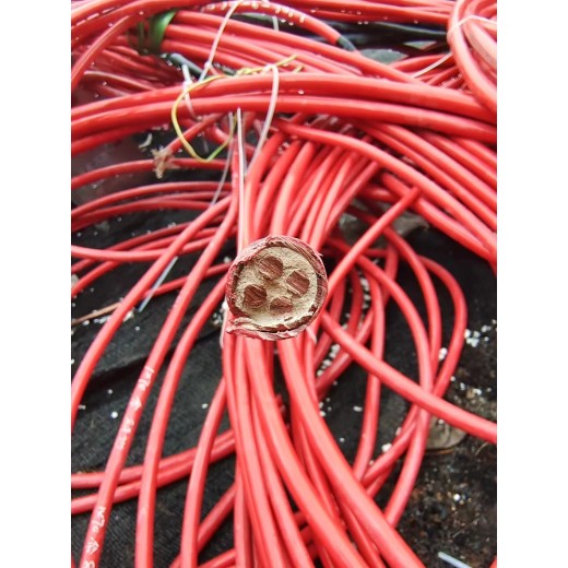 九寨沟海缆回收带皮电缆回收详细解读