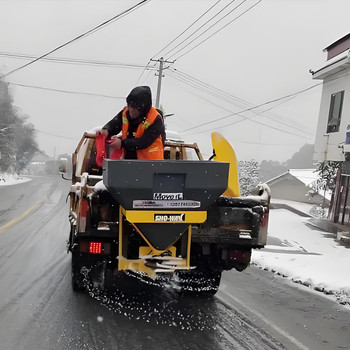科爾沁右翼前旗大型除雪機(jī)除雪車