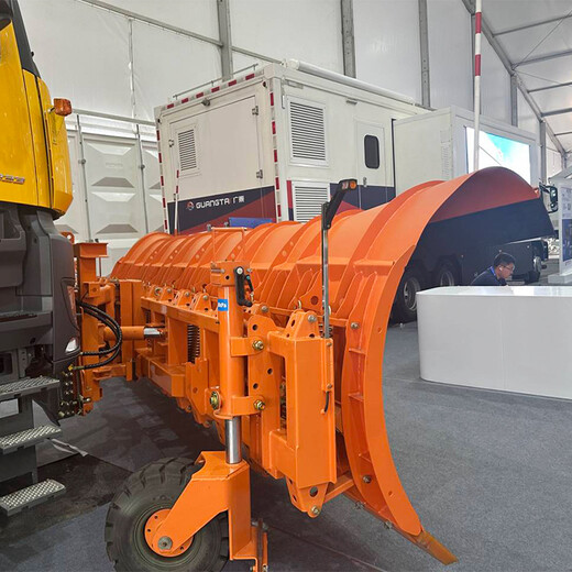 永平除雪車(chē)大型噴火掃雪機價(jià)格