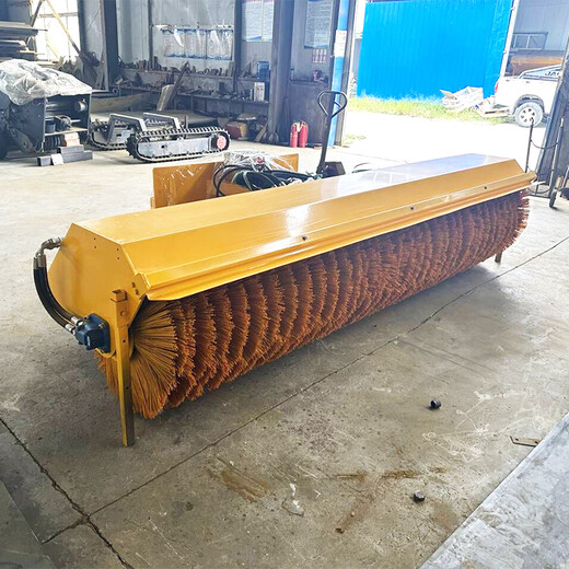 宜川掃雪車(chē)拋雪機(jī)廠家破冰除雪車(chē)多少錢(qián)一輛