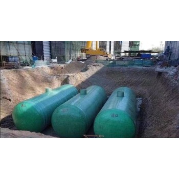 新疆乌鲁木齐玻璃钢化粪池厂家隔油池玻璃钢消防水罐