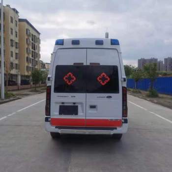 山东济南接送病人的车-怎么找救护车转运病人-随车医护人员