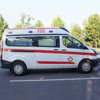 河南长葛接送病人的车-骨折病人救护车转运-全国救护中心