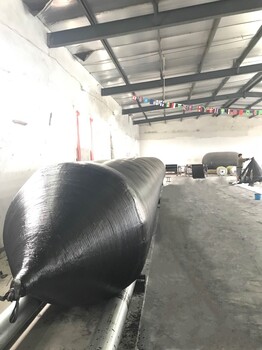 船舶載重橡膠傳統(tǒng)氣囊碼頭船用下水充氣氣囊可定制
