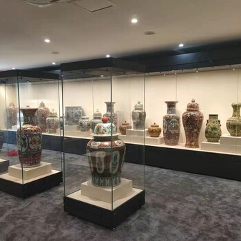 隆城博具立的制作博物館展柜工廠