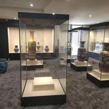 隆城博具立的制作博物館展柜工廠