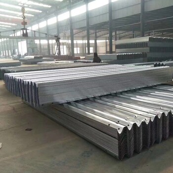 老廠家自產(chǎn)自銷各種公路護(hù)欄配件