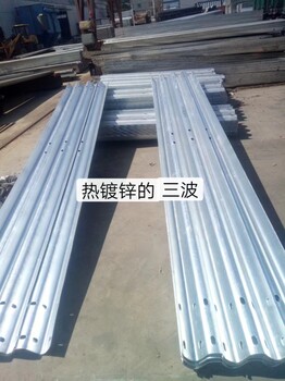 廠家吳忠地區(qū)鄉(xiāng)村道路護欄高速護欄各種規(guī)格各種道路護欄