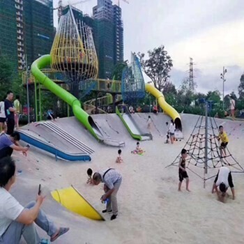 室外大型組合滑梯