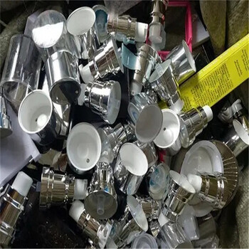 肇慶報廢庫存日化品銷毀資質全劣質化妝品報廢處理多少錢