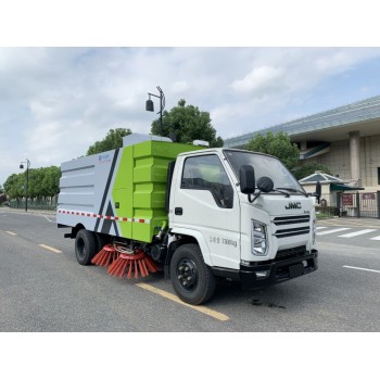 东风天锦8吨洗扫车小型城市道路清扫车图片