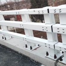 桥梁护栏天桥防撞隔离栏不锈钢复合管栏杆立柱河道景观灯光防护栏
