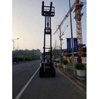北京鲁谷叉车出租,吊车出租,机器设备的移位定位、吊装运输