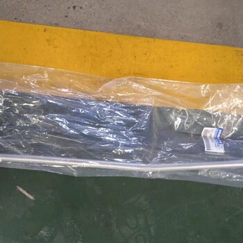 小松平地機GD825A-2冷卻器管道235-809-4410