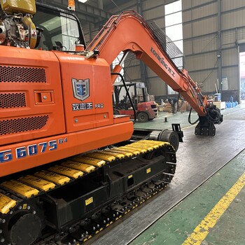 挖掘機加裝軌道行駛輪鐵路換枕機改裝