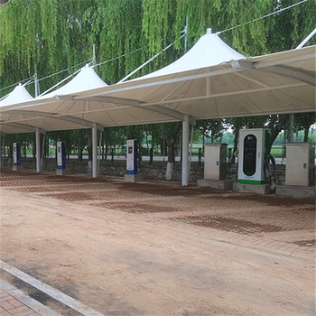 安徽應用廣泛轎車貨車通用充電樁120kw新能源電車快速充電站