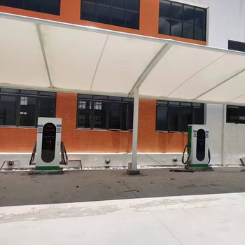 廣西IP54級防護掃碼刷卡收費快充樁80千瓦單雙槍運營建站充電樁