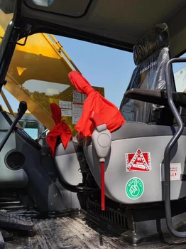 國際工程機械貿(mào)易二手原版原樣小松200