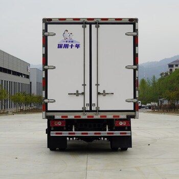 供應福田奧鈴4.2米發泡冷藏車