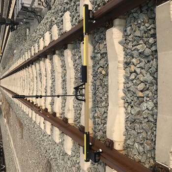 鐵路測量尺便攜式推行軌距尺0級數(shù)顯軌距尺