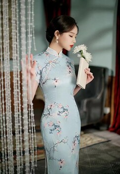 武漢盛依服飾出品夢(mèng)美媛24夏季旗袍品牌女裝折扣批發(fā)
