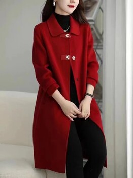 盛依服飾出品思韻繡依羊絨雙面大衣品牌女裝折扣批發(fā)專(zhuān)柜尾貨折扣