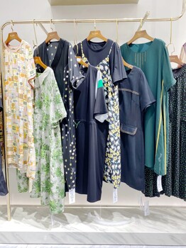 盛依服飾出品英姿屋漢派套裝組合漢派大碼女裝折扣批發