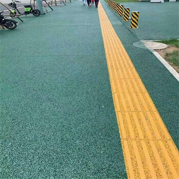 四川廣安彩色透水混凝土材料透水混凝土路面彩色透水地坪