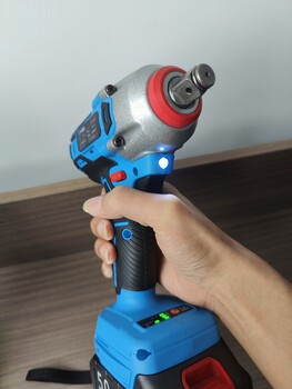 宇晶峰防爆電動(dòng)扳手實(shí)驗(yàn)室化工等工業(yè)場(chǎng)所使用設(shè)備