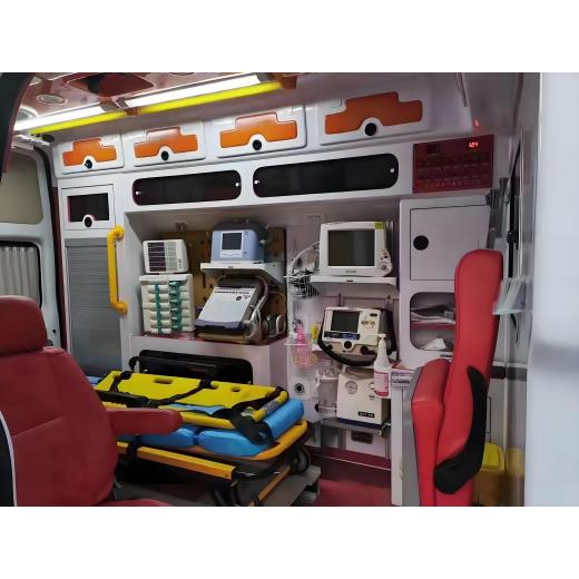 湛江救护车护送病人-一站式转院接送-团队派遣