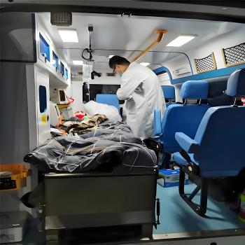 郑州救护车长途转运-120救护车预约-五洲救护服务中心