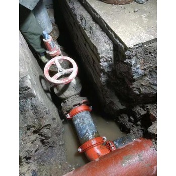 西安韓森寨暖氣漏水維修{清洗、打壓}漏水檢測電話