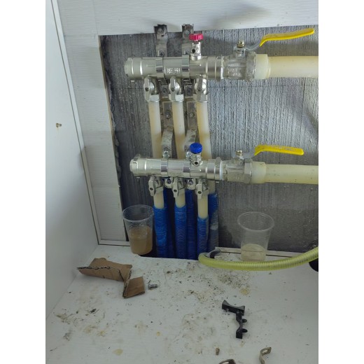 西安维修水管地暖漏水、安装阀门分水器、更换维修水管阀门漏水