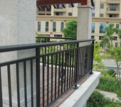 廠家批發(fā)零售鋅鋼陽(yáng)臺(tái)護(hù)欄鋅鋼樓梯扶手圍墻護(hù)欄型材