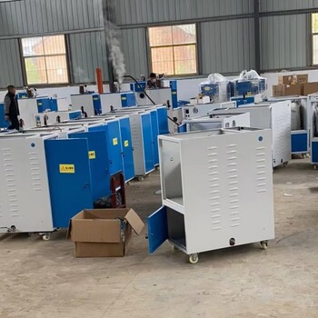 貴州貴陽(yáng)90KW電加熱鍋爐真空熱水鍋爐生物質(zhì)蒸汽鍋爐圖片