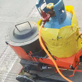 雞西瀝青路面灌縫密封膠公路灌縫膠多少錢一噸