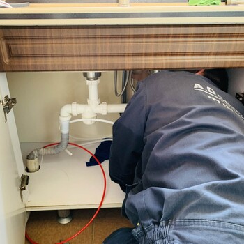 迪慶附近凈水機(jī)安裝聯(lián)系電話，家電維修